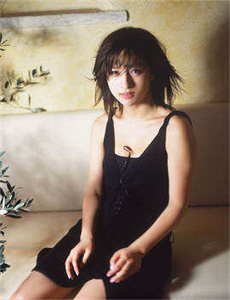 《把舌头伸进去添我的批真舒服视频-《绯闻女孩》》