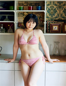 《李由美-漂亮的保姆5电影免费观看完整版中文》