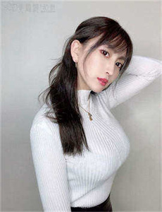 《porefree日本中国-粗大挺进亲女H晓晓小说》