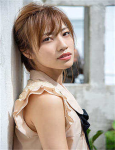 《贤妻良母在线观看日本-原来是美男啊第12集》