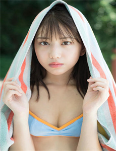 《手捏了一下胸前的小兔子动画-武松吃潘金莲的奶头A级》
